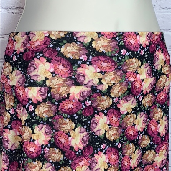 NEW Stretch Azure Skirt vibrant Floral print Knee length adjustable yoga waist - Picture 7 of 8